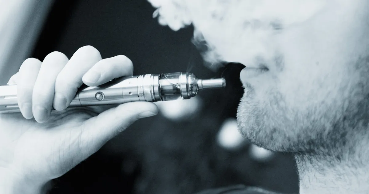 Plaan UKs: Suitsetajatele võiks anda toidupankades tasuta e-sigarette, et säästa raha ja parandada tervist