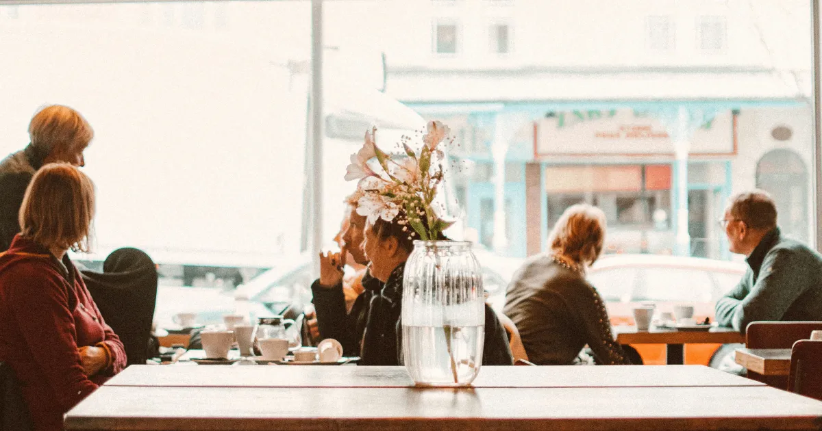 Uuring: siseruumides suitsetamise keelu mõju suitsetamise levikule